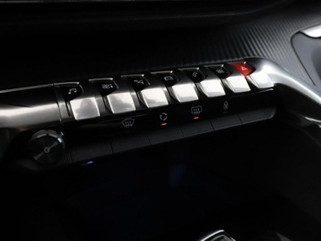 Peugeot 3008 II Crossover 1.5 BlueHDI 130KM 2019 Peugeot 3008 1.5 HDi Automat Business Klimatyzacja, zdjęcie 28