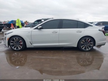 Cadillac 2023 Cadillac CT5 2023 Cadillac CT5-V 4dr Sdn Blackwing 6.2 Benzyna 668KM, zdjęcie 1