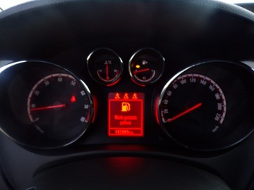 Opel Meriva II Mikrovan Facelifting 1.4 Turbo ECOTEC 140KM 2015 OPEL MERIVA 1.4 BENZ NAVI ALU KAMERA ZAMIANA, zdjęcie 9