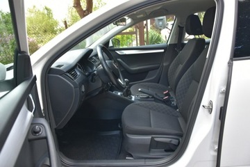 Skoda Octavia III Liftback Facelifting 1.6 TDI 115KM 2019 Škoda Octavia Skoda Octavia 1.6TDi 116KM 2019r., zdjęcie 12