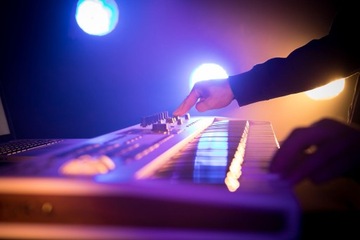 Arturia KeyLab 49 мк2 БЕЛЫЙ + ПИГМЕНТЫ за 24 часа