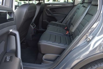 Volkswagen Tiguan II SUV Facelifting 2.0 TDI 200KM 2022 Volkswagen Tiguan 2.0 TDI 200KM 4x4 Elegance DSG MatrixACCSkoraKameraVAT23, zdjęcie 37