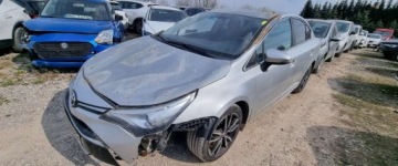 Toyota Avensis III 2019 Toyota Avensis 2019r, 2.0 DIESEL. Uszkodzony. Poobijany. Jezdzi. VAT 23 b, zdjęcie 1