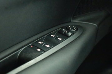 Citroen C4 II Hatchback 5d Facelifting 1.2 PureTech 110KM 2015 Citroen C4 1.2 PureTech, Salon Polska, Serwis ASO, zdjęcie 12