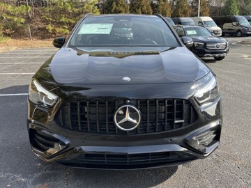 Mercedes GLA II Off-roader AMG Facelifting 2.0 35 306KM 2025 MERCEDES-BENZ GLA AMG 35 4-Matic Suv 2.0 (306KM) 2025, zdjęcie 1