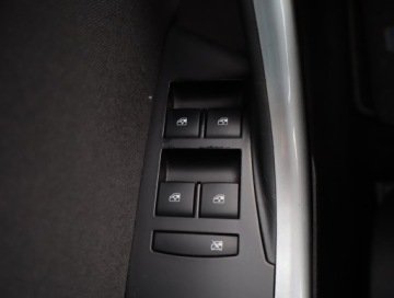 Opel Astra J Sports Tourer Facelifting 1.4 Turbo ECOTEC 120KM 2012 Opel Astra 1.4 T, Navi, Klima, Klimatronic, zdjęcie 18