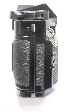 Программная пленочная камера Canon AE-1 + NFD 35–70 мм F3,5–4,5 + макрообъектив 100 мм F4
