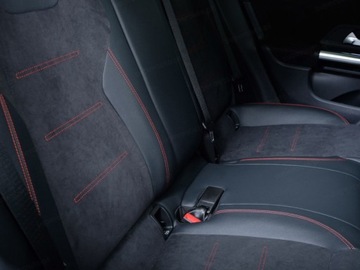 Mercedes GLA II Off-roader Facelifting 2.0 220 190KM 2025 MERCEDES-BENZ GLA 220 4-Matic AMG Line 2.0 (190KM) 2025, zdjęcie 14