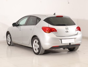 Opel Astra J Hatchback 5d 1.7 CDTI ECOTEC 110KM 2012 Opel Astra 1.7 CDTI, Salon Polska, Serwis ASO, zdjęcie 3