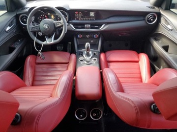 Alfa Romeo Stelvio 2023 Alfa Romeo Stelvio Sprint, 2023r., 2.0L 2.0 Benzyna 280KM, zdjęcie 7