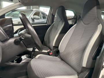 Toyota Aygo II Hatchback 3d Facelifting 1.0 VVT-i 72KM 2019 Toyota Aygo 1.0 VVTi Style X-Play Kamera CarPlay Alu Bdb Stan Gwarancja SSU, zdjęcie 17