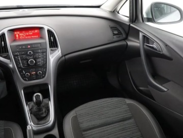 Opel Astra J Sedan 1.4 Turbo ECOTEC 140KM 2018 Opel Astra 1.4 T, Salon Polska, Skóra, Klima, zdjęcie 7
