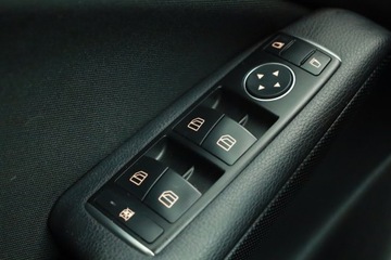 Mercedes GLA I Off-roader 1.6 180 122KM 2016 Mercedes GLA GLA 180, Salon Polska, Xenon, zdjęcie 14