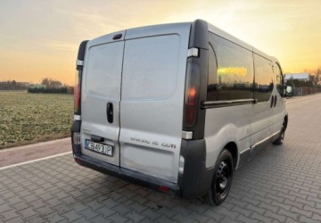 Opel Vivaro A 2005 Opel Vivaro Opel Vivaro 1.9D 2005r, 9 osobowy klimatyzacja 1.9 Diesel 101KM, zdjęcie 2