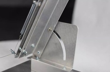 УСТОЙЧИВАЯ ГИЛЬОТИННАЯ МАШИНА ДЛЯ РЕЗКИ ПЕНОСТРОЕНИЯ 132 см