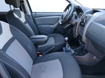 Dacia Duster I SUV Facelifting 1.2 TCe (Euro 6) 125KM 2017 Dacia Duster 1.2 TCe, Navi, Klima, Tempomat, zdjęcie 8
