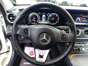 Mercedes Klasa E W213 Limuzyna 2.0 220d 194KM 2017 Mercedes-Benz Klasa E 220 d 4-Matic Exclusive W213, zdjęcie 23