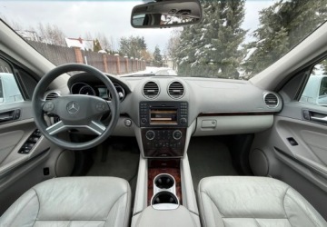 Mercedes Klasa GL X164 2011 Mercedes-Benz GL Mercedes-Benz GL 350 BlueTEC 4Matic 7G-TRONIC 3.0 Diesel, zdjęcie 17