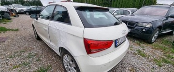 Audi A1 I Hatchback 3d 1.6 TDI 105KM 2010 Audi a1 2010r, 1.6 TDI. Uszkodzone boki. Jezdzi. 1.6 Diesel 105KM, zdjęcie 2