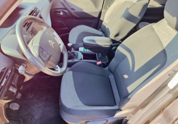 Citroen C4 Spacetourer Van 1.2 PureTech 131KM 2018 Citroen C4 SpaceTourer Citroen C4 SpaceTourer Grand PureTech 130 StopampSt, zdjęcie 17