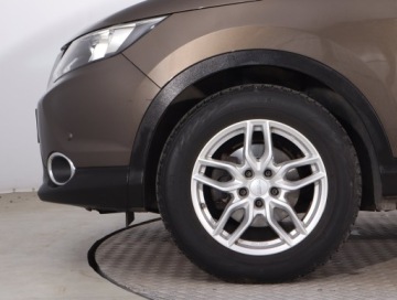 Nissan Qashqai II Crossover 1.2 DIG-T 115KM 2015 Nissan Qashqai 1.2 DIG-T, Salon Polska, Navi, zdjęcie 14