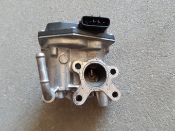 NISSAN QASHQAI J11 1.6 PRZEPUSTNICA ZAWÓR EGR