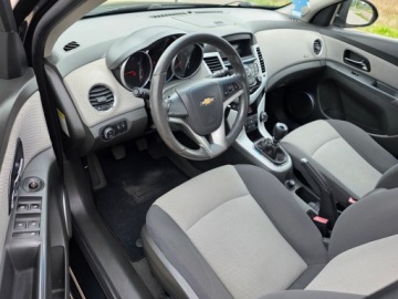 Chevrolet Cruze Sedan 1.6 i 113KM 2009 Chevrolet Cruze 1,6 113 KM LS, zdjęcie 13