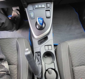 Toyota Auris II Hatchback 5d 1.8 HSD 136KM 2014 Toyota Auris Toyota Auris Hybryda 1.8 Hybryda Plug-in 136KM, zdjęcie 11
