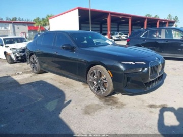 BMW Seria 7 G70 2024 BMW Seria 7 Xdrive 2024 4.4 Benzyna 536KM, zdjęcie 6