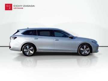 Volkswagen Passat B8 Variant Facelifting 2.0 TDI SCR 150KM 2025 Volkswagen Passat 2.0TDI 150KM Elegance DSG SerwisASO Acc Matrix Navi Hak, zdjęcie 5