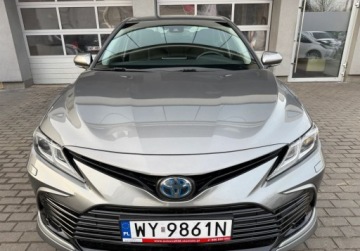Toyota Camry IX Sedan 2.5 Hybrid Dynamic Force 218KM 2021 Toyota Camry Salon Polska, Serwis ASO, Gwarancja, FV-23 2.5 Hybryda 218KM, zdjęcie 22