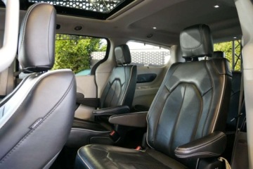 Chrysler Pacifica II 3.6 V6 291KM 2022 Chrysler Pacifica Limited 3.6L V6 291KM Panorama Radar Odkurzacz Cam360 Ma, zdjęcie 10