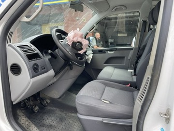 Volkswagen Caravelle T5 Caravelle Facelifting długi rozstaw osi 2.0 TDI 140KM 2014 Volkswagen Transporter 2.0-140KM 9-osob Model 2015, zdjęcie 6