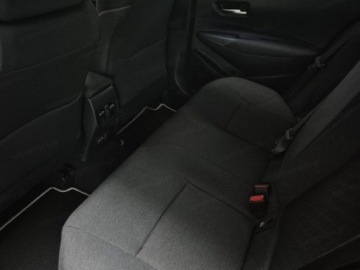 Toyota Corolla XII Sedan Facelifting 1.8 Hybrid 140KM 2025 Od ręki - Style 1.8 Hybrid 140KM | Podgrzewane fotele!, zdjęcie 10