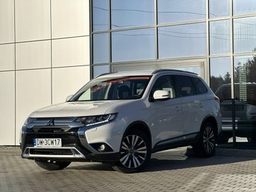 Mitsubishi Outlander III SUV Facelifting 2017 2.0 150KM 2018 Mitsubishi Outlander 7-osób! 1-rej.2019 Łopatki