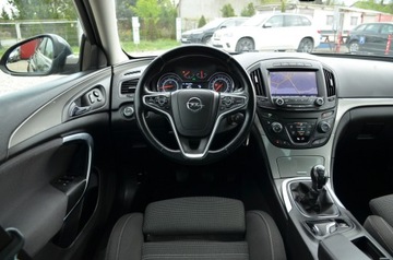 Opel Insignia I Hatchback Facelifting 2.0 CDTI ECOFLEX 140KM 2015 JAK NOWA OPŁACONA 2.0 140KM SERWIS LIFT NAVI GRZ.KIERA GRZ.FOTELE BI-XENON, zdjęcie 25