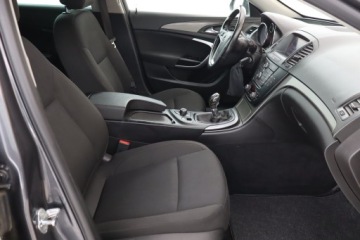 Opel Insignia I Sports Tourer 2.0 CDTI ECOTEC 130KM 2010 Opel Insignia 2.0 CDTI, Navi, Klima, Klimatronic, zdjęcie 8