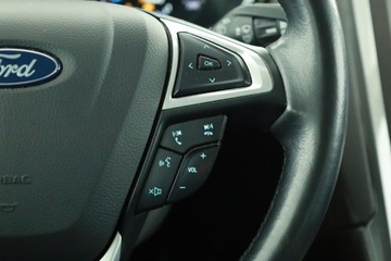 Ford Mondeo V Liftback Facelifting 2.0 EcoBlue 150KM 2020 Ford Mondeo 2.0 EcoBlue, Salon Polska, zdjęcie 18