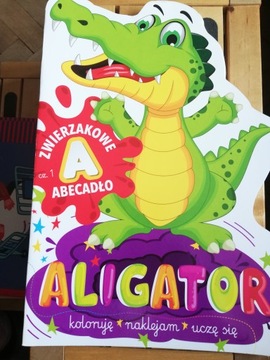 ALIGATOR ZWIERZAKOWE ABECADŁO Koloruję Naklejam..