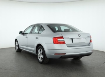 Skoda Octavia III Liftback Facelifting 1.6 TDI 115KM 2018 Skoda Octavia 1.6 TDI, Salon Polska, Klima, zdjęcie 3