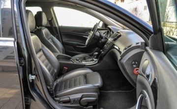 Opel Insignia I Sports Tourer 2.0 CDTI ECOTEC 160KM 2010 Opel Insignia 2,0CDTI (160KM) Automat Skory 2.0 Diesel 160KM, zdjęcie 10