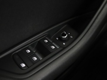 Audi A4 B9 Avant 2.0 TDI 150KM 2016 Audi A4 Allroad klima auto xenon/LED navi sport, zdjęcie 32