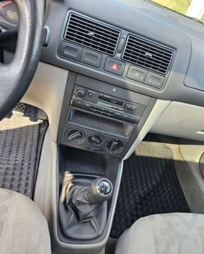 Volkswagen Golf IV Hatchback 1.4 16V 75KM 1997 Volkswagen Golf Volkswagen Golf IV 1.4 Basis 1.4 Benzyna 75KM, zdjęcie 12
