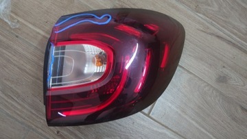 RENAULT CAPTUR LIFT LED LAMPA PRAWA TYLNA