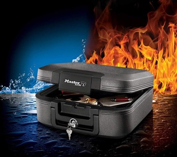 Огнестойкий и водонепроницаемый сейф формата А4.