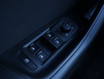 Volkswagen Passat B8 Variant 2.0 TDI 150KM 2015 VW Passat 2.0 TDI, Automat, Klima, Klimatronic, zdjęcie 14