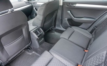 Skoda Superb III Kombi Plug-In Hybrid 1.4 TSI Plug-In-Hybrid 218KM 2021 Skoda Superb Skoda Superb 1.4 Phev Ambition DSG 1.4 Hybryda Plug-in 218KM, zdjęcie 27