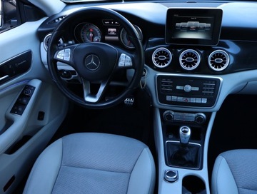 Mercedes CLA C117 Coupe 1.6 180 122KM 2015 Mercedes CLA 180, Salon Polska, Skóra, Xenon, zdjęcie 6