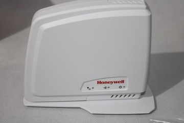 N10 Honeywell RFG100 Комплект мобильного доступа Evohome, 230 В, белый