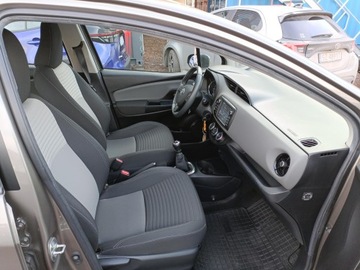 Toyota Yaris III Hatchback 5d Facelifting 2017 1.5 Dual VVT-iE 111KM 2019 Toyota Yaris 1,5-Dual-VVT-iE III (2011-2019) 1.5VV, zdjęcie 11